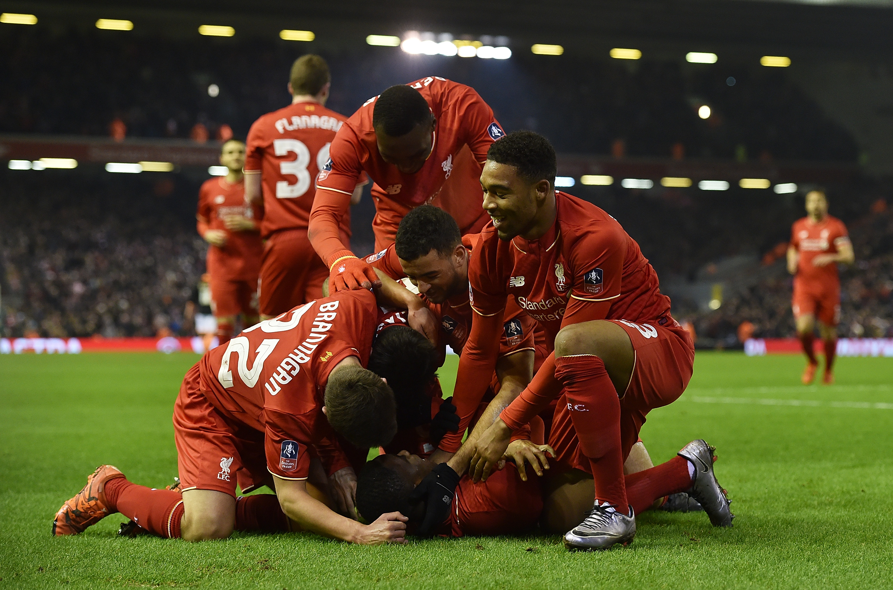 足球欧洲杯官方发布主题曲，引热议