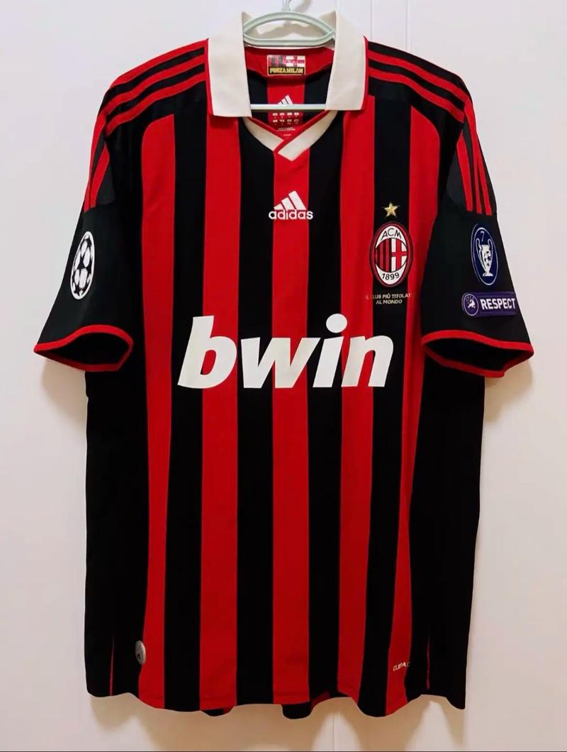 世界杯小组赛12支种子队确定：东道主美加墨+世界前9（世界杯小组赛12个种子席位敲定：美加墨东道主+世界前九）