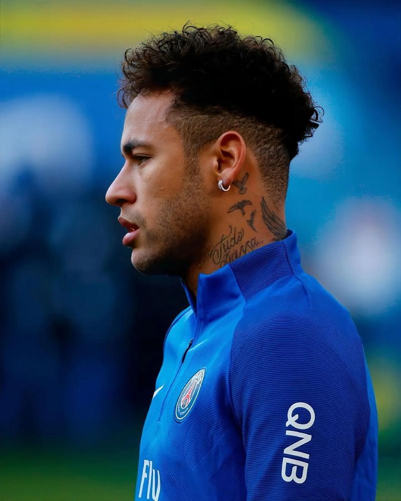 英雄联盟世界赛T1三连冠