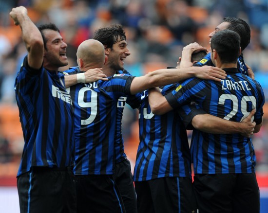 罗马诺：曼联已与内维斯的经纪人交谈，但还没有和新月正式谈判（罗马诺：曼联已与内维斯经纪人接触，但尚未就转会与利雅得新月展开正式谈判）