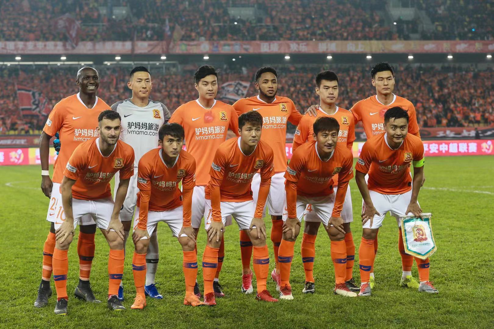 蓝军秘史：斯坦福桥点球点下方安葬着蓝军传奇奥斯古德的骨灰（蓝军隐秘往事：斯坦福桥点球点下埋着传奇名宿奥斯古德的骨灰）