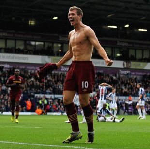 百年传统断裂：英超节礼日仅剩一场，商业赛程压倒历史（传统生变：英超节礼日仅余一战，商业考量凌驾于历史）