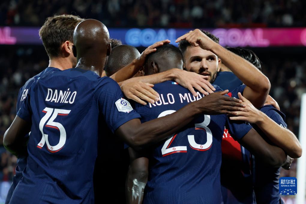 今晚抽签！欧联杯36强出炉：维拉、森林、罗马、费耶诺德进入正赛（欧联杯36强敲定，今晚抽签：维拉、森林、罗马、费耶诺德锁定正赛席位）