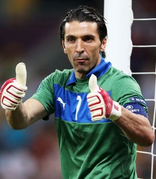 普利希奇近3个赛季意甲直接参与48球，追平劳塔罗并列第一