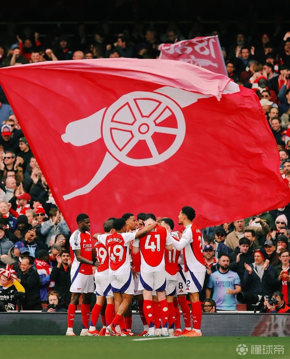 王大雷：历史最佳门将是布冯，赛前一定会做的事不能说（王大雷称布冯为历史最强门将，赛前必做的小秘密不便公开）