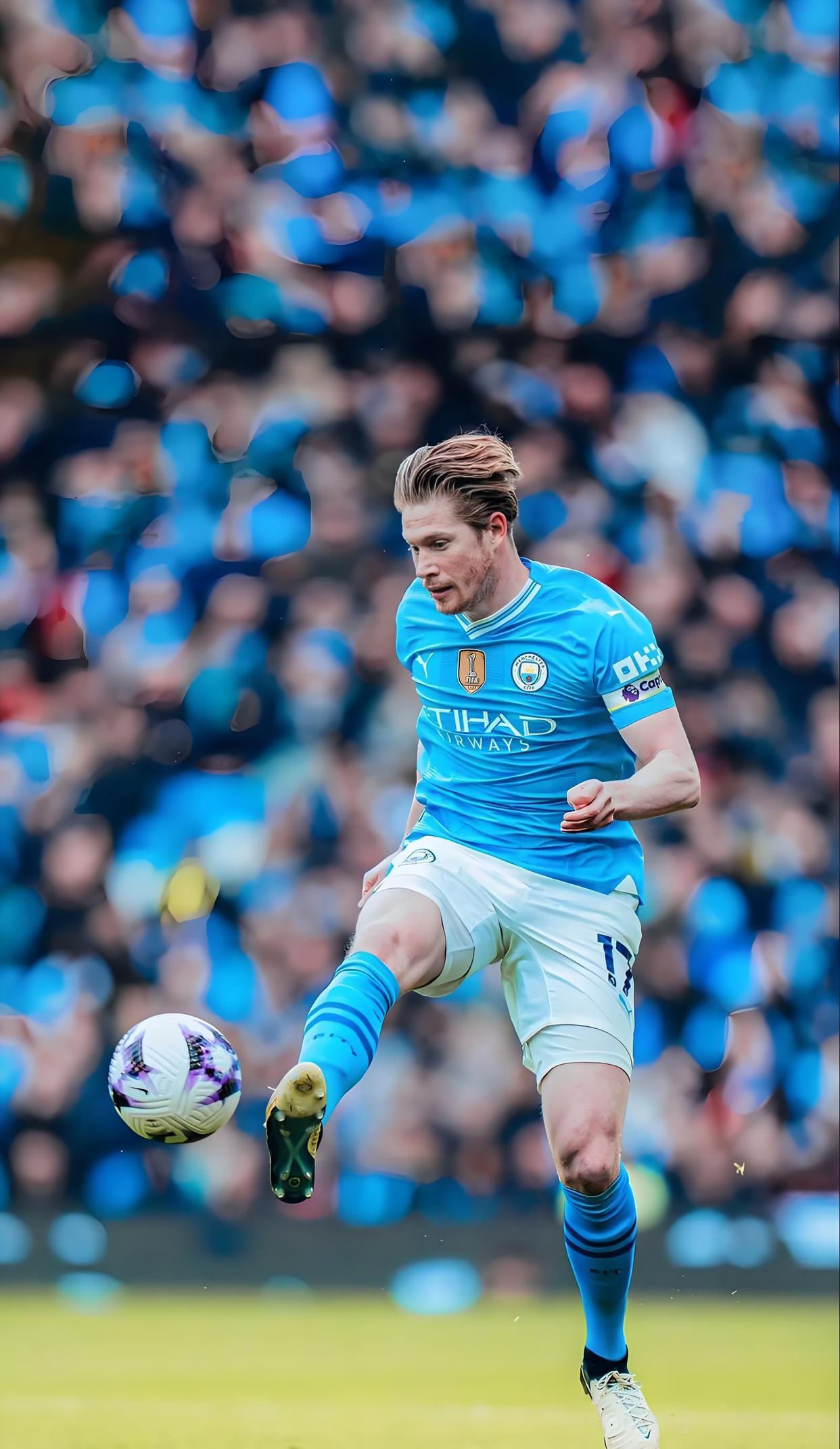 英超战报：萨沃纳破门，怀特建功，诺丁汉森林3-0利物浦（英超快讯：萨沃纳破门、怀特建功，诺丁汉森林3-0完胜利物浦）