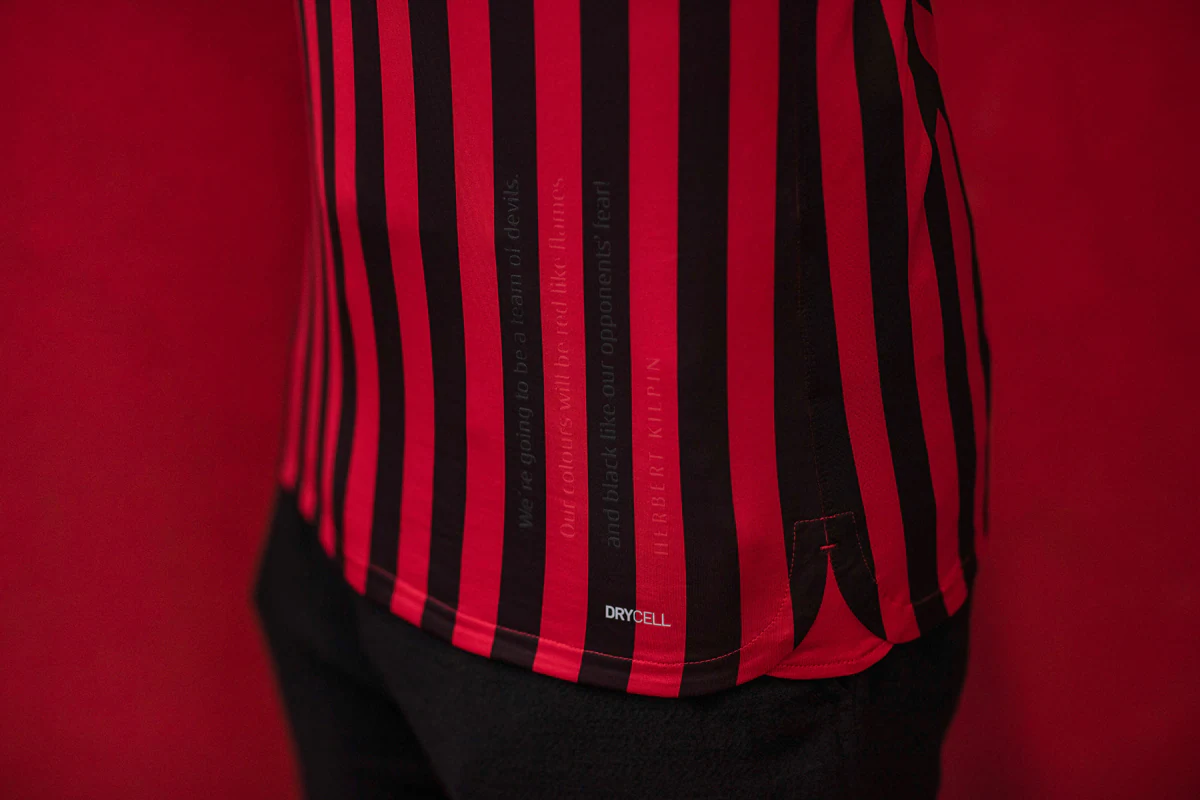 新疆95-96深圳遭3坏消息！外援配置糟糕，外线防守拉胯，欠缺领袖