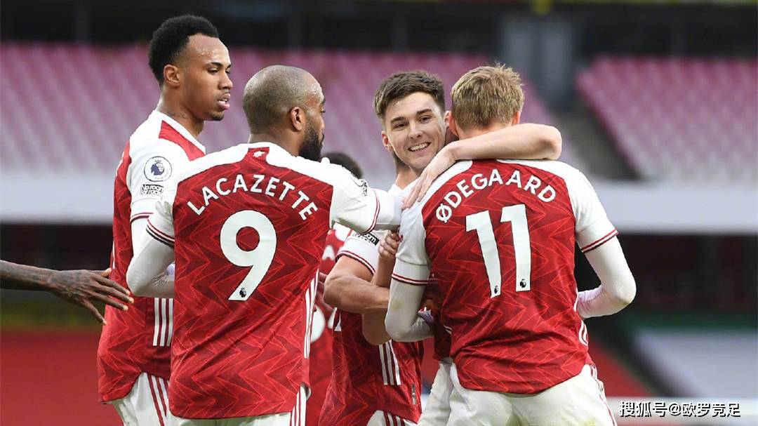 巴萨旧将：足球世界没人能达到梅西的高度，他让我们变得更好