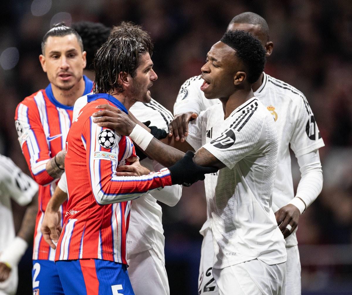 久违了！十年之后黑猫再战纽卡，英超的东北德比有何不同？（阔别十年，黑猫再遇纽卡：英超东北德比有哪些变化？）