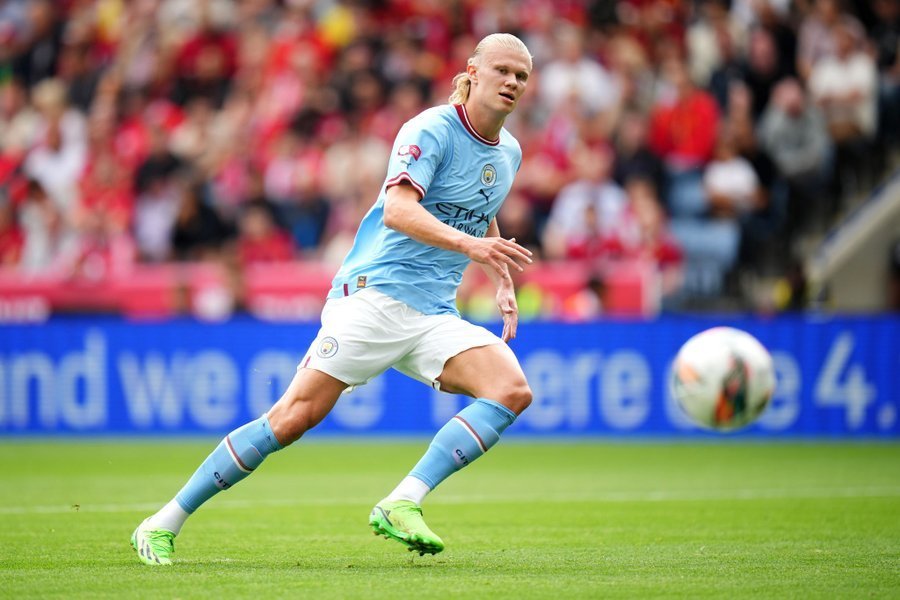 TA：阿森纳真正的隐患集中于防线；维拉的阵容几乎没容错空间（TA：阿森纳的薄弱点在防线；维拉阵容几乎无容错余地）